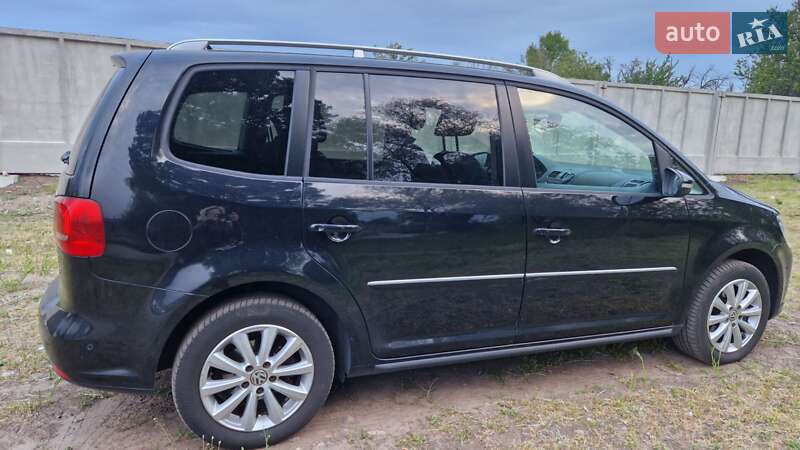 Мінівен Volkswagen Touran 2012 в Черкасах