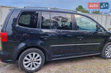 Минивэн Volkswagen Touran 2012 в 