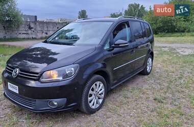 Минивэн Volkswagen Touran 2012 в 