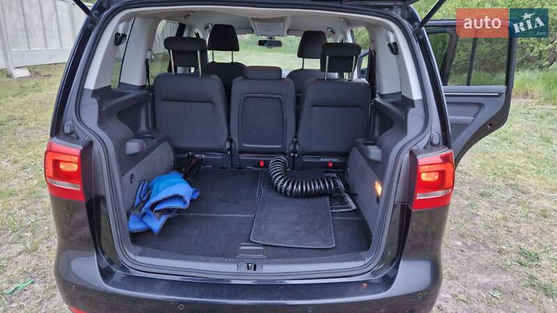 Мінівен Volkswagen Touran 2012 в Черкасах