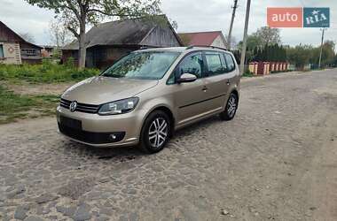 Минивэн Volkswagen Touran 2011 в Старой Выжевке