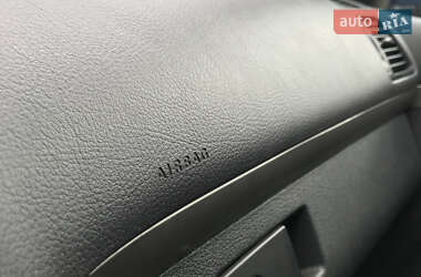 Мінівен Volkswagen Touran 2009 в 