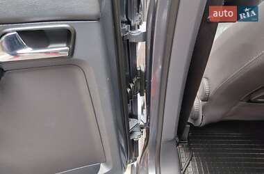 Минивэн Volkswagen Touran 2006 в 
