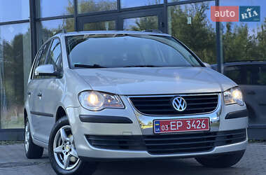 Мінівен Volkswagen Touran 2008 в 