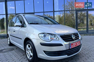 Мінівен Volkswagen Touran 2008 в 