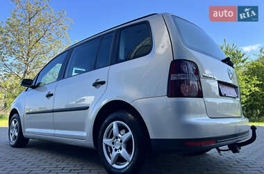 Мінівен Volkswagen Touran 2008 в 