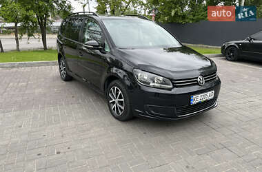 Мінівен Volkswagen Touran 2011 в Дніпрі