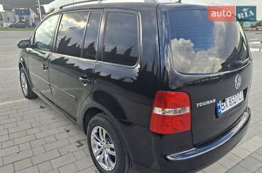 Мінівен Volkswagen Touran 2004 в 
