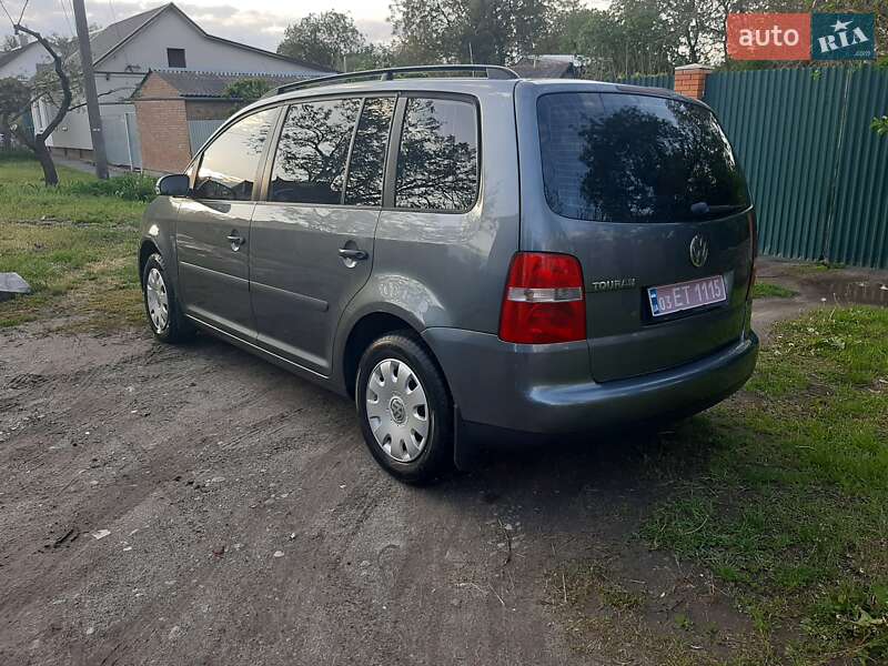 Минивэн Volkswagen Touran 2004 в Полтаве