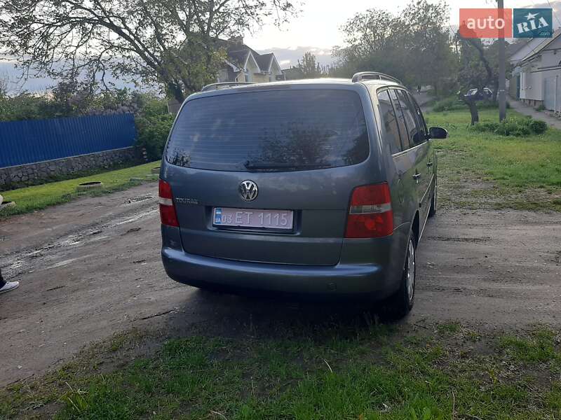 Минивэн Volkswagen Touran 2004 в Полтаве