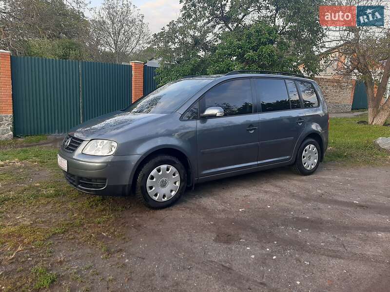Минивэн Volkswagen Touran 2004 в Полтаве