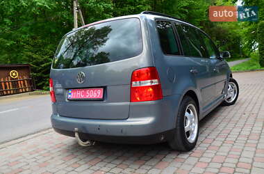 Мінівен Volkswagen Touran 2007 в 
