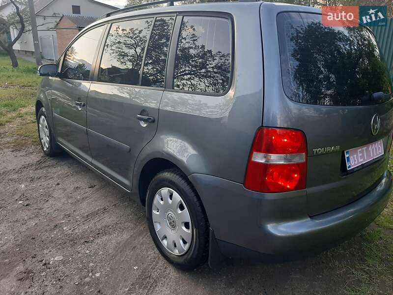 Минивэн Volkswagen Touran 2004 в Полтаве