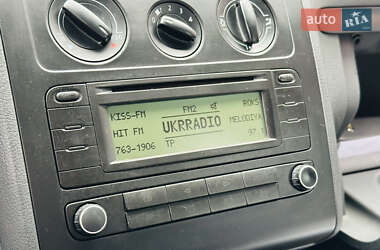Минивэн Volkswagen Touran 2004 в 