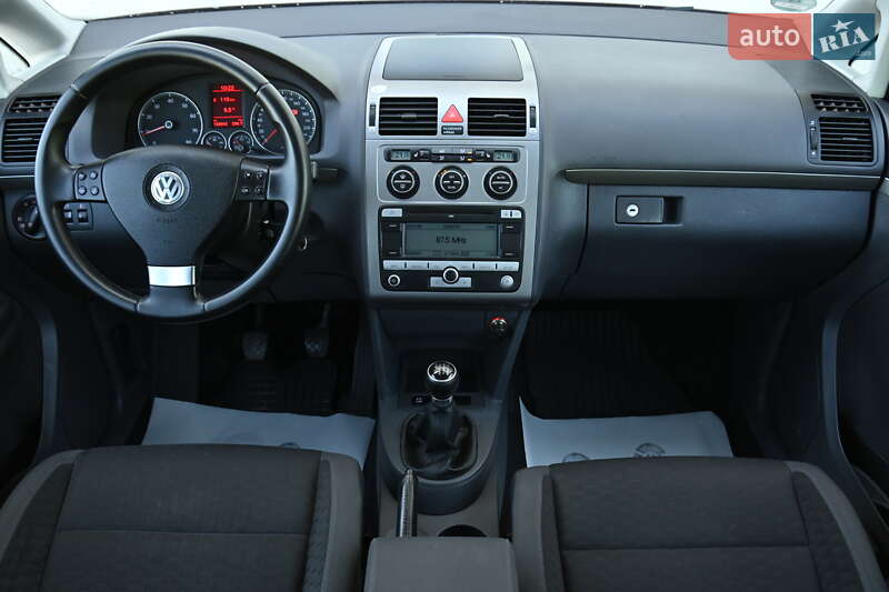 Мінівен Volkswagen Touran 2007 в Бердичеві