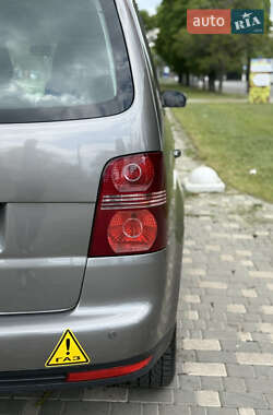 Мінівен Volkswagen Touran 2008 в 