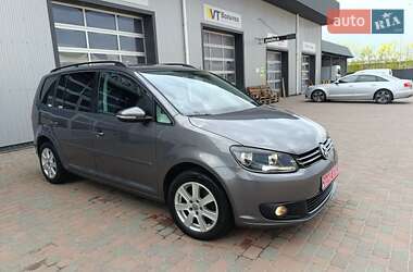 Мінівен Volkswagen Touran 2011 в 