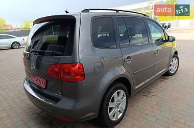 Мінівен Volkswagen Touran 2011 в 