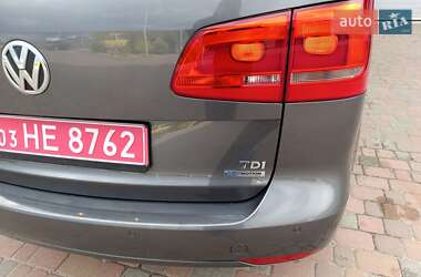 Мінівен Volkswagen Touran 2011 в 