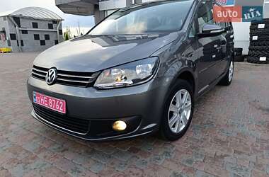 Мінівен Volkswagen Touran 2011 в 