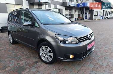 Мінівен Volkswagen Touran 2011 в 