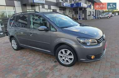 Мінівен Volkswagen Touran 2011 в 
