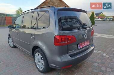 Мінівен Volkswagen Touran 2011 в 