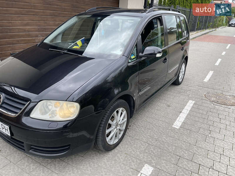 Мінівен Volkswagen Touran 2003 в Львові