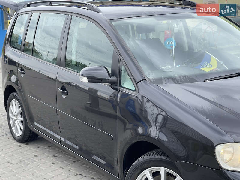 Мінівен Volkswagen Touran 2003 в Львові