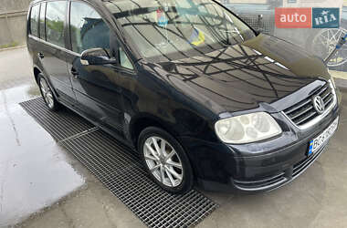 Мінівен Volkswagen Touran 2003 в 