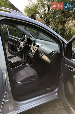 Минивэн Volkswagen Touran 2006 в 