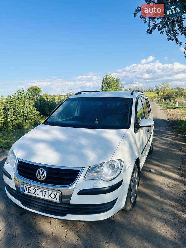 Мінівен Volkswagen Touran 2008 в Дніпрі фото 7 Мінівен Volkswagen Touran 2008 в Дніпрі