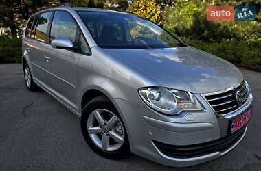 Мінівен Volkswagen Touran 2009 в Полтаві