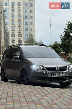 Мінівен Volkswagen Touran 2008 в Одесі