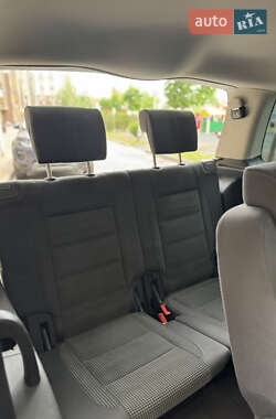 Минивэн Volkswagen Touran 2008 в 