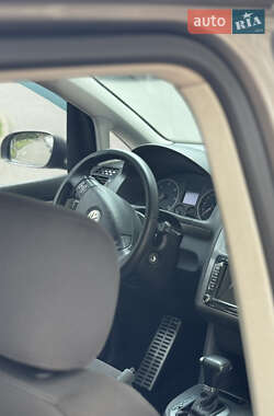 Минивэн Volkswagen Touran 2008 в 