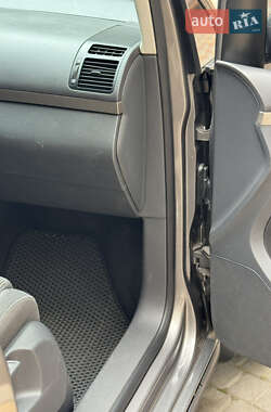 Минивэн Volkswagen Touran 2008 в 