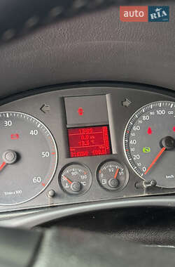 Минивэн Volkswagen Touran 2008 в 