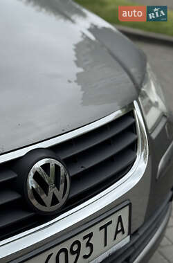 Минивэн Volkswagen Touran 2008 в 