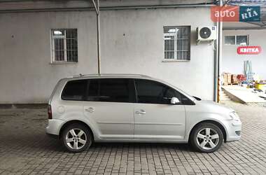 Минивэн Volkswagen Touran 2008 в 