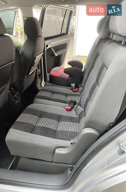 Минивэн Volkswagen Touran 2008 в 