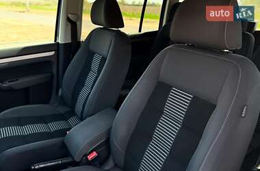 Минивэн Volkswagen Touran 2008 в 