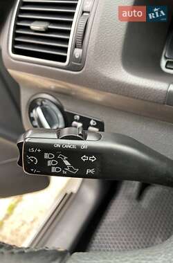 Минивэн Volkswagen Touran 2010 в 