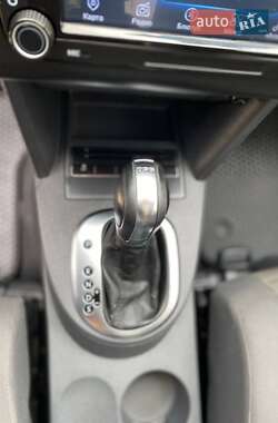 Минивэн Volkswagen Touran 2010 в 