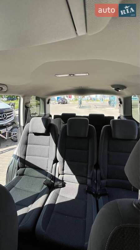 Минивэн Volkswagen Touran 2011 в Белой Церкви