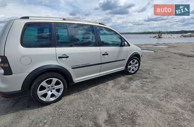 Минивэн Volkswagen Touran 2007 в 