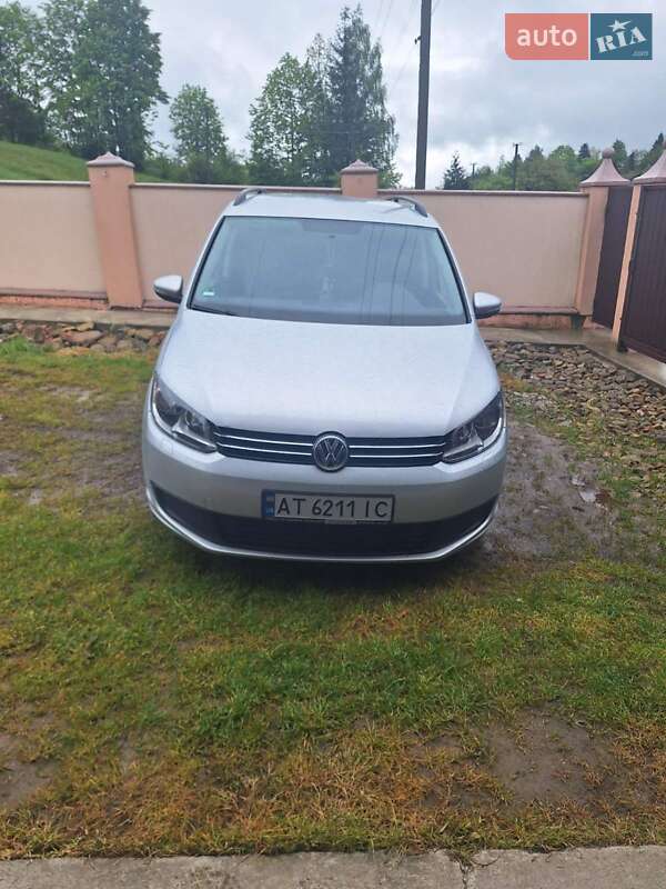 Volkswagen Touran 2012