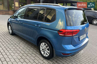 Микровэн Volkswagen Touran 2016 в 