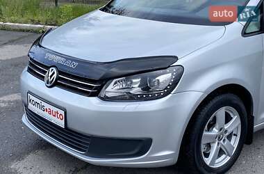 Мінівен Volkswagen Touran 2013 в 