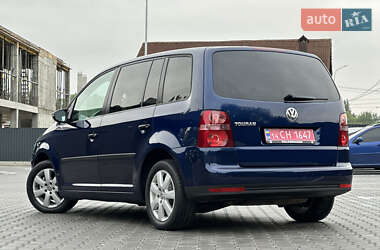 Минивэн Volkswagen Touran 2009 в 